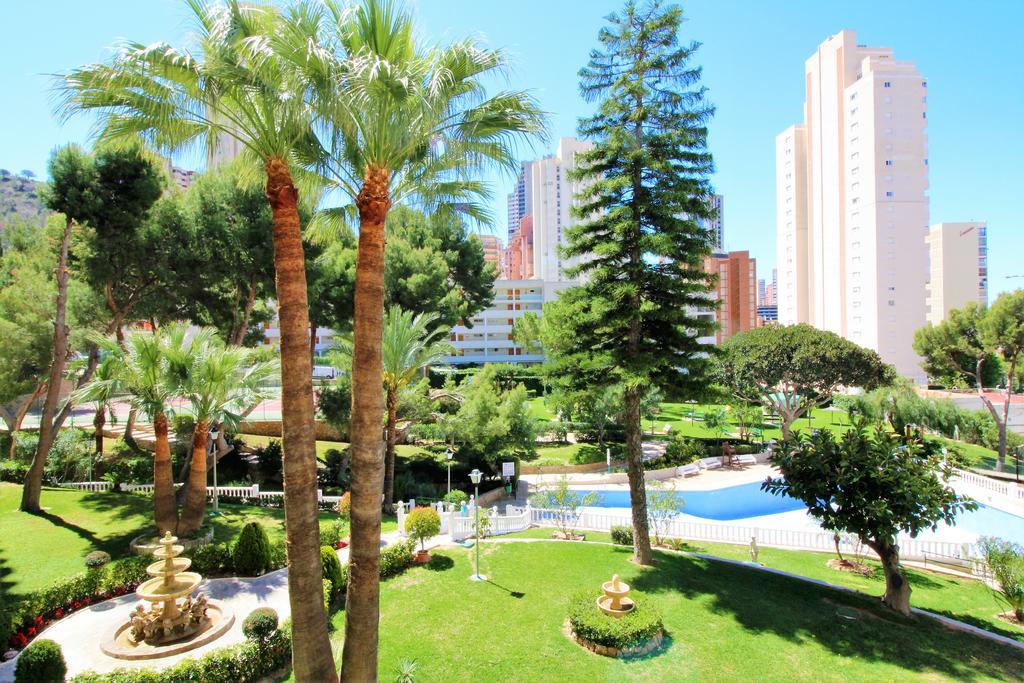 Апартаменты Playmon Park 8-10 Бенидорм Экстерьер фото